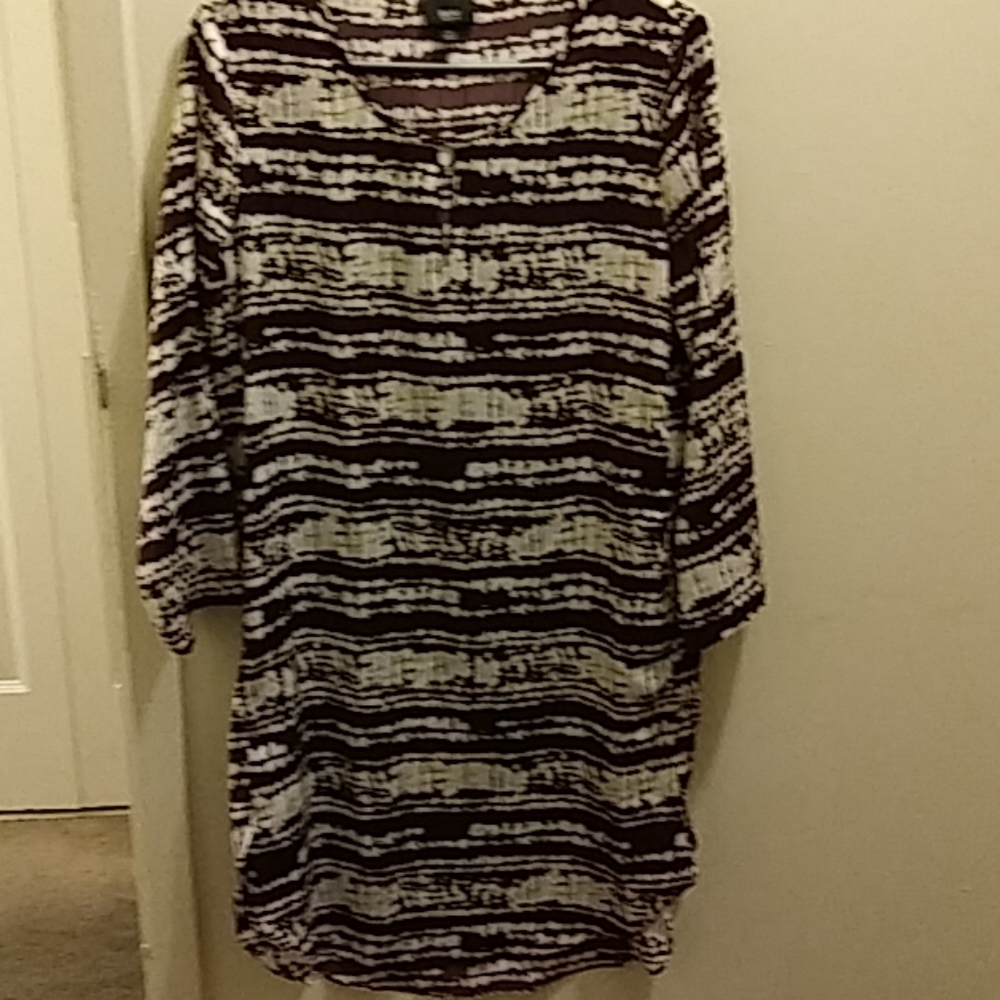 Dress - Picture 2 of 3